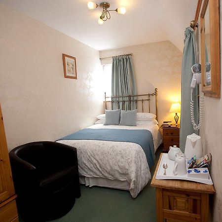 Tudor Cottage Bed & Breakfast 剑桥 外观 照片