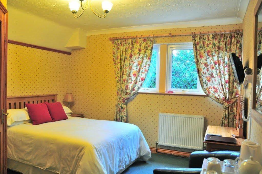 Tudor Cottage Bed & Breakfast 剑桥 外观 照片