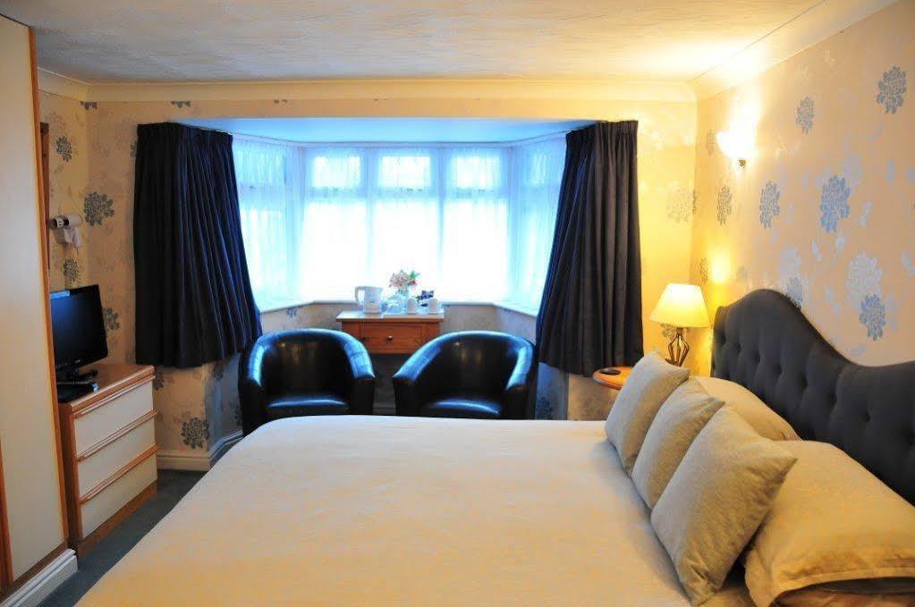 Tudor Cottage Bed & Breakfast 剑桥 外观 照片
