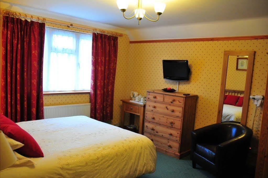 Tudor Cottage Bed & Breakfast 剑桥 外观 照片