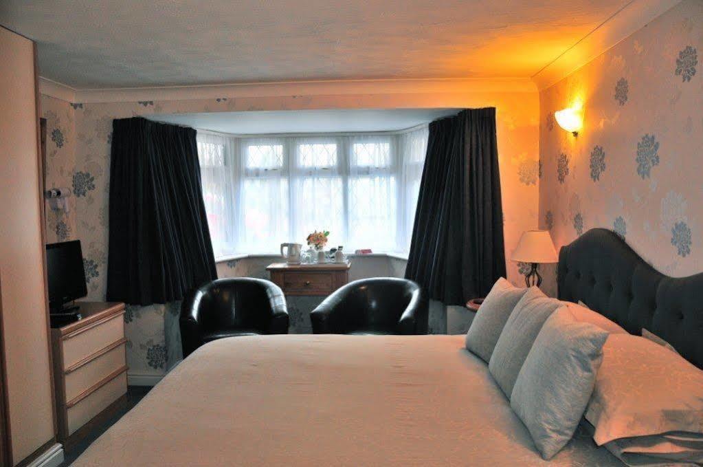 Tudor Cottage Bed & Breakfast 剑桥 外观 照片