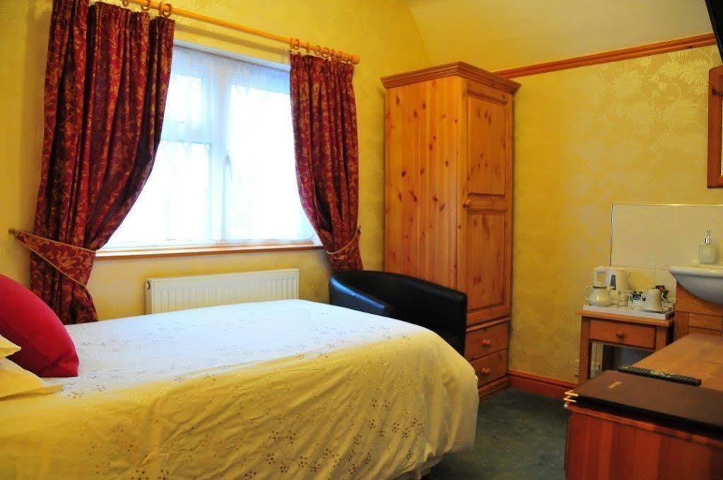 Tudor Cottage Bed & Breakfast 剑桥 外观 照片